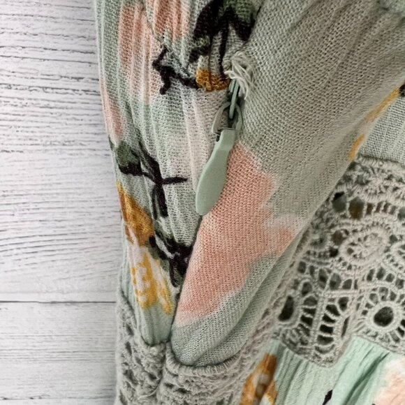 Forever 21 Dress Womens Size Medium Mint Green Embroidered Peek-a-Boo Waist - Picture 14 of 16